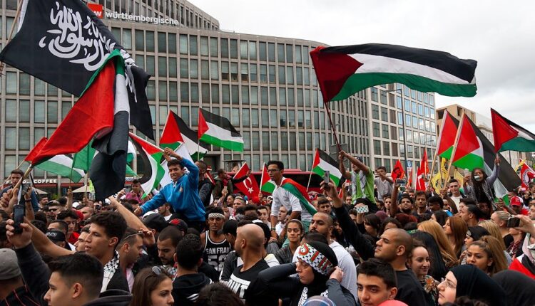 دليل تعزيز حماية حقوق الإنسان في سياق وآلية القضاء الشرعي بدولة فلسطين